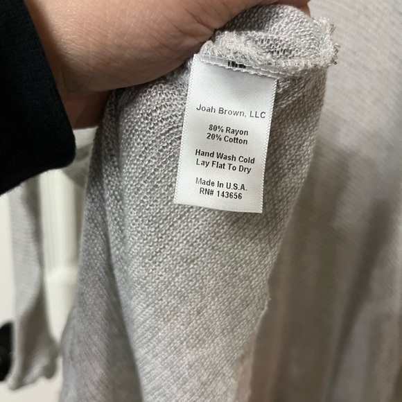 JOAH BROWN long sleeve slouchy top size medium/large - Picture 6 of 6